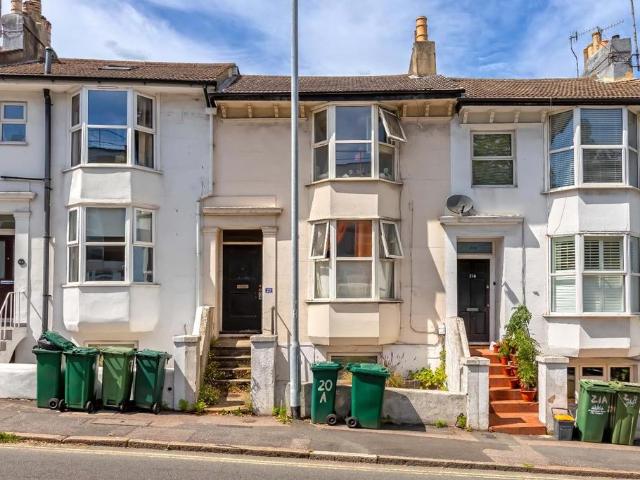 Flat for sale in Brighton & Hove