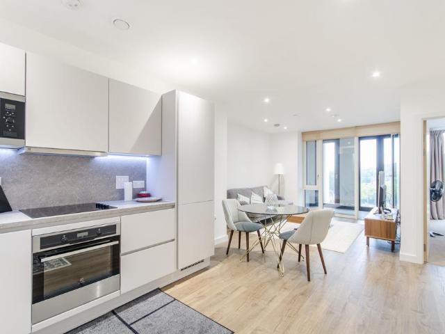 Flat for sale in Greater London