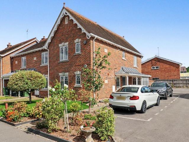 Flat for sale in Fisher's Pond, Colden