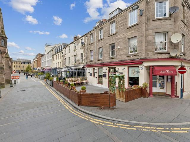 Flat for sale in Bridgend, Moneydie