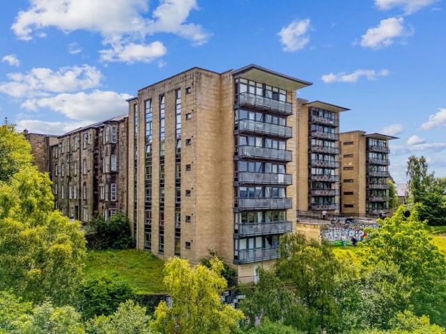 Flat for sale in Garnethill, Scotland