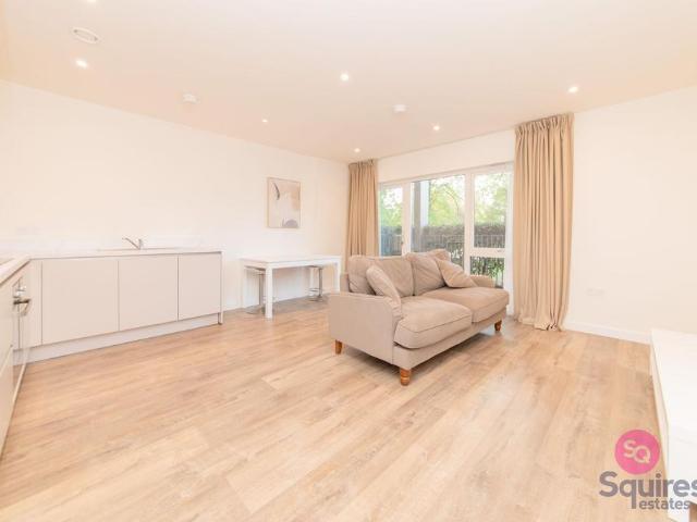 Flat for sale in London Borough of Barnet, Greater London