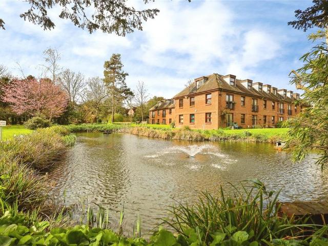 Flat for sale in Iford, East Sussex