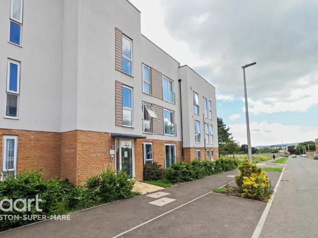 Flat for sale in Locking Parklands, Locking