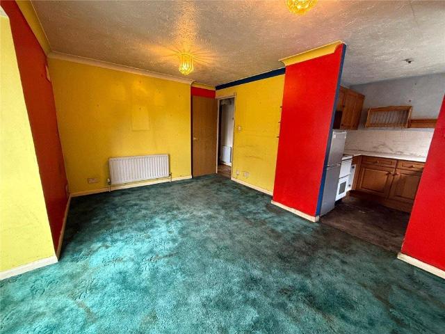 Flat for sale in London Borough of Merton, Mitcham