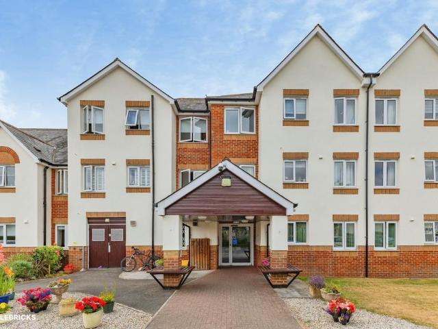 Flat for sale in Knowles Hill, Bridford
