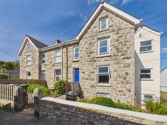 Flat for sale in Stithians