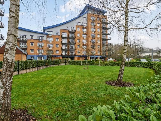 Flat for sale in Newtown, Reading