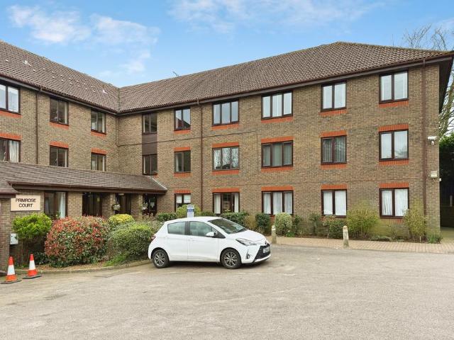 Flat for sale in Navestock Side, Essex