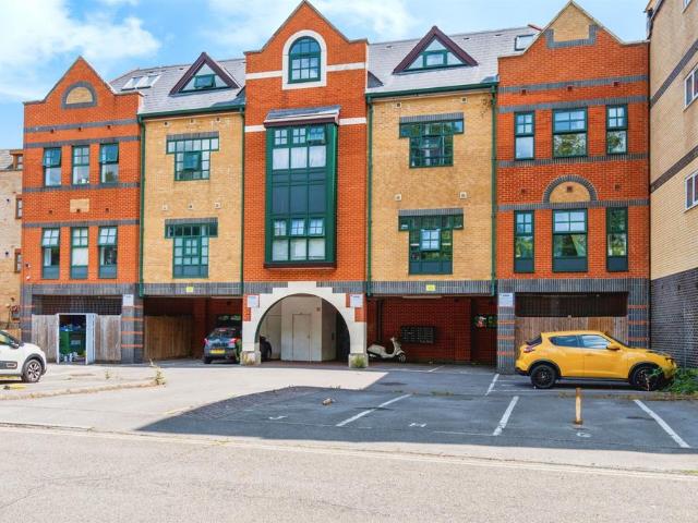 Flat for sale in St Mary's, Isle Of Man