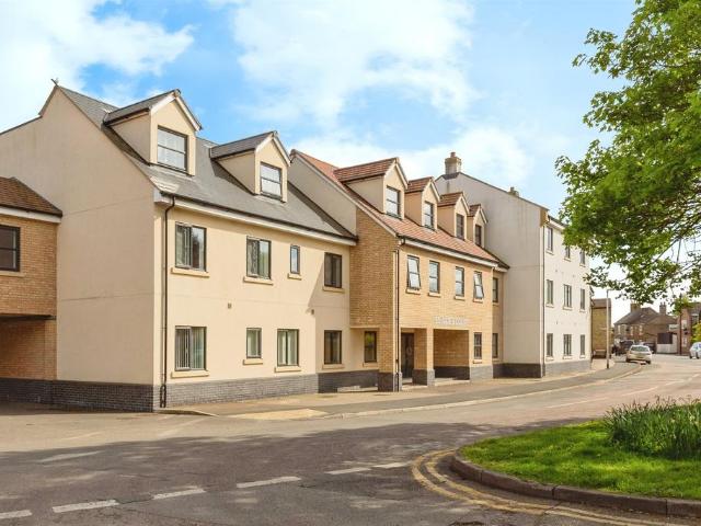 Flat for sale in Four Gotes, Cambridgeshire
