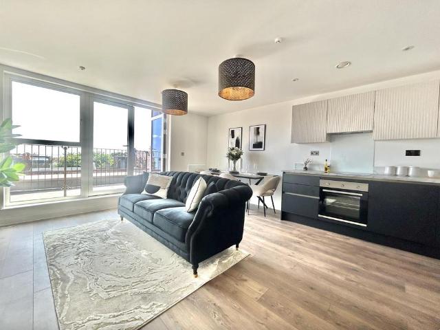 Flat for sale in Leigh on Sea, Southend-on-Sea