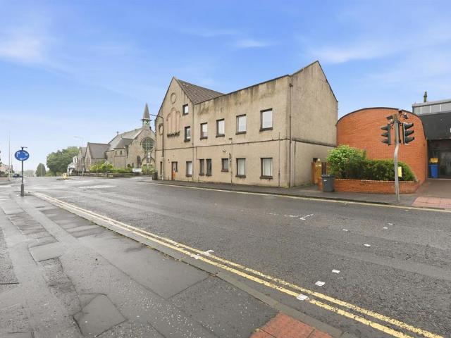 Flat for sale in Kelty, Scotland