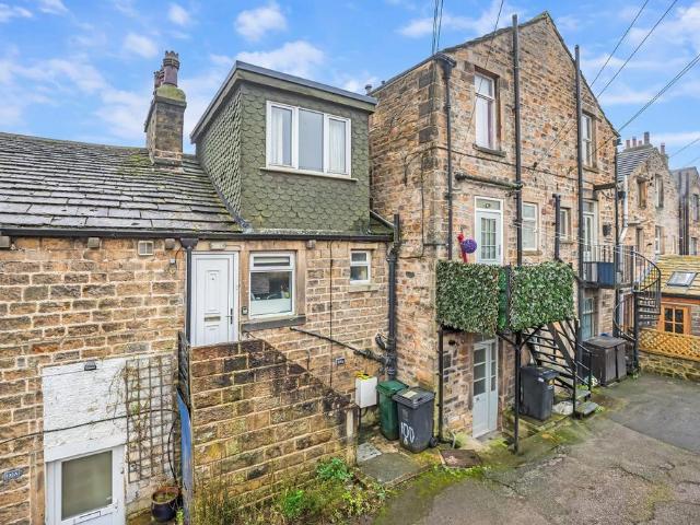 Flat for sale in Addingham, West Yorkshire