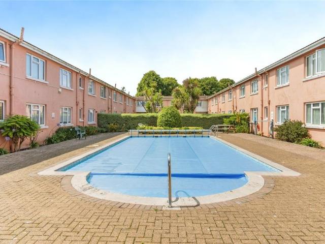Flat for sale in Oldway, Livermead
