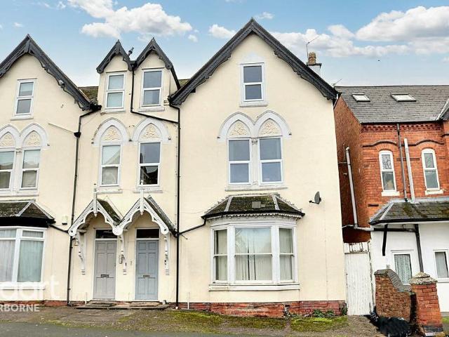 Flat for sale in West Midlands