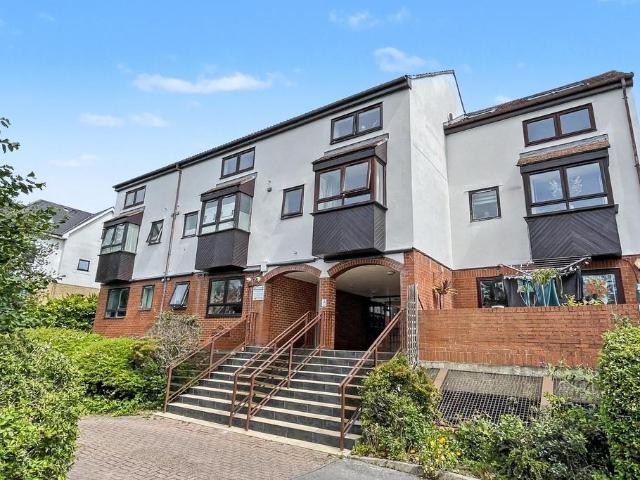 Flat for sale in Charminster, Bournemouth