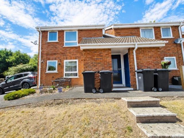 Flat for sale in Brierley Hill, West Midlands