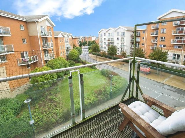 Flat for sale in City Centre, Falcon Lodge