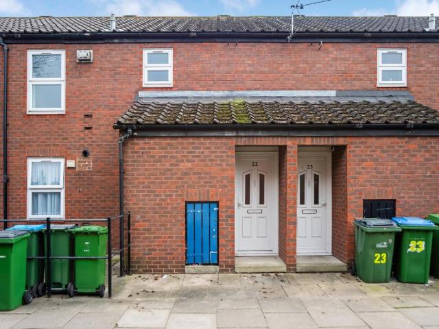 Flat for sale in Thamesmead, Isle Of Man