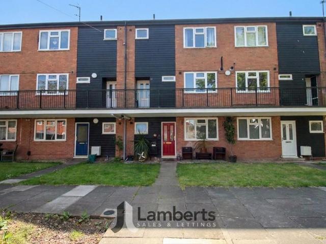 Flat for sale in Sambourne, Alderminster