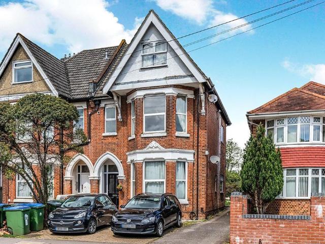 Flat for sale in Hill, City Of Southampton
