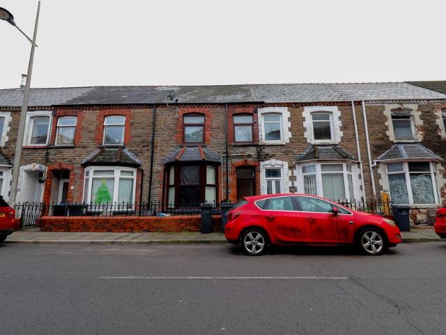 Flat for sale in Hilltop, Vale