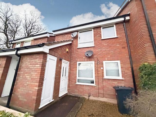 Flat for sale in Brierley Hill, West Midlands