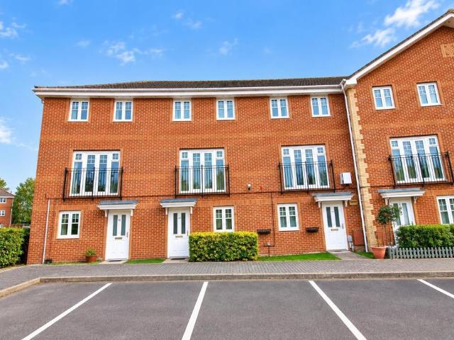 Flat for sale in Eastleigh, Helford