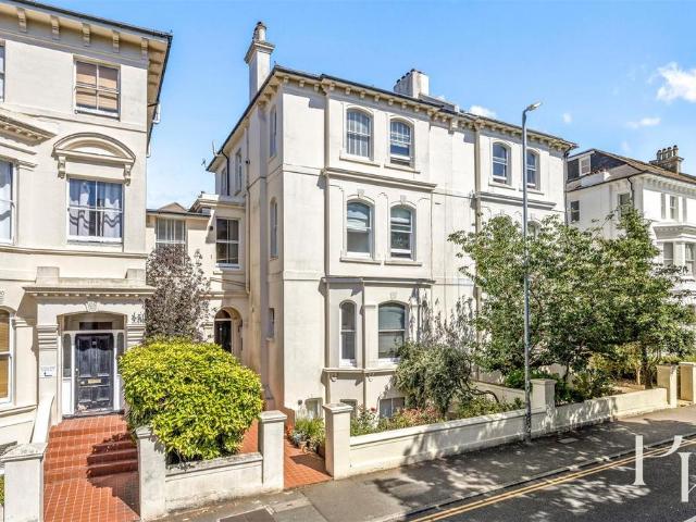 Flat for sale in Brunswick, Brighton & Hove