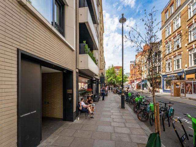 Flat for sale in East Marylebone, Mayfair