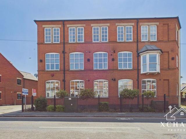 Flat for sale in Barwell, Barton