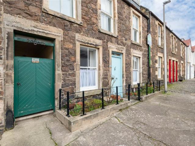 Flat for sale in Lower Largo, Scotland