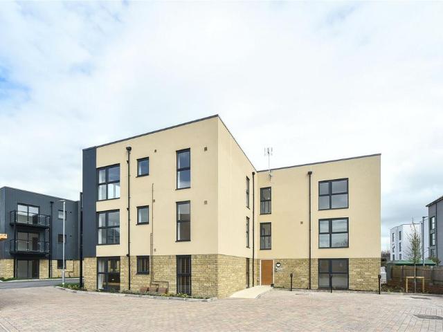 Flat for sale in Chippenham, Wiltshire