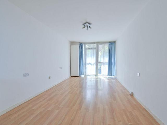 Flat for sale in Camberwell, Isle Of Man