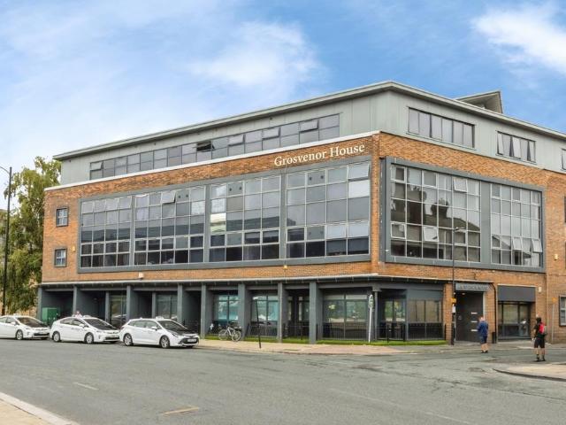 Flat for sale in Eastmoor, West Yorkshire