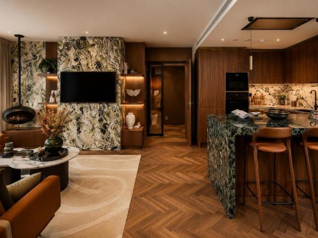 Flat for sale in St. George in the East, Wapping