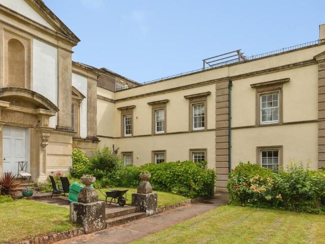 Flat for sale in Feckenham, City Of Bristol