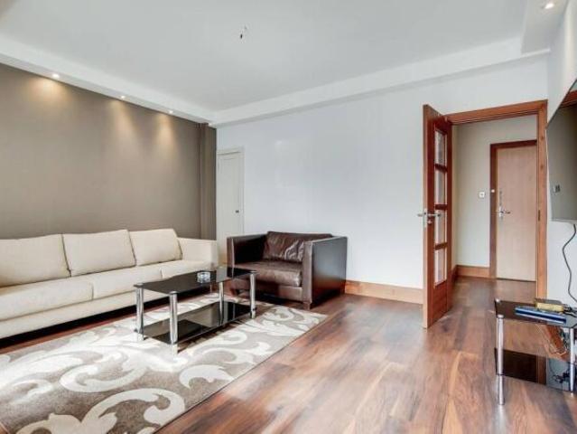 Flat for sale in Marylebone, Greater London