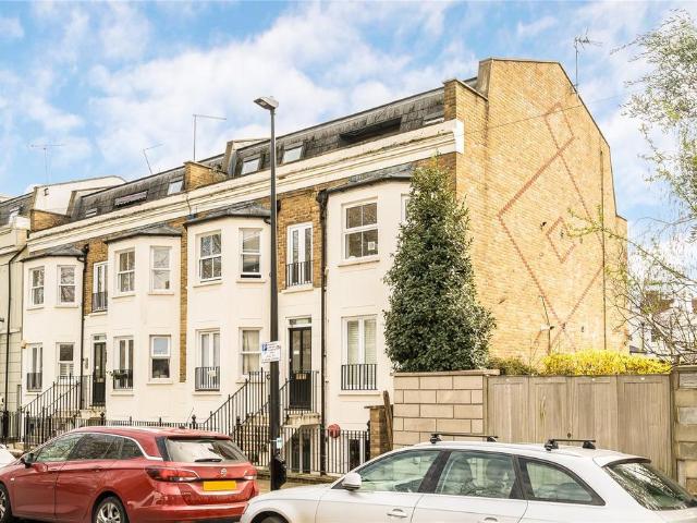 Flat for sale in London Borough of Tower Hamlets, Greater London