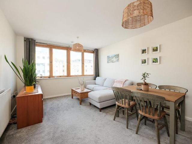 Flat for sale in Spike Island, Feckenham