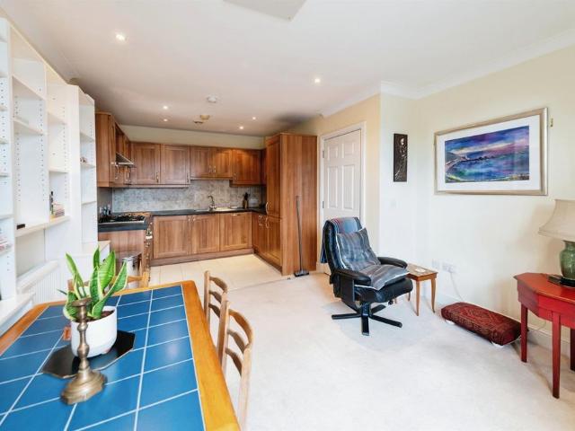 Flat for sale in Petersfield, Bolton Low Houses