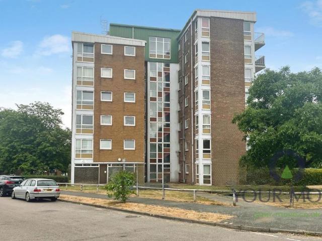 Flat for sale in Bedford