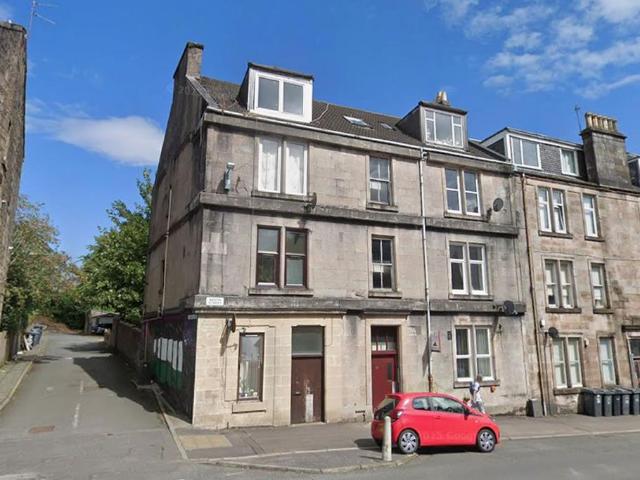 Flat for sale in Greenock, Scotland