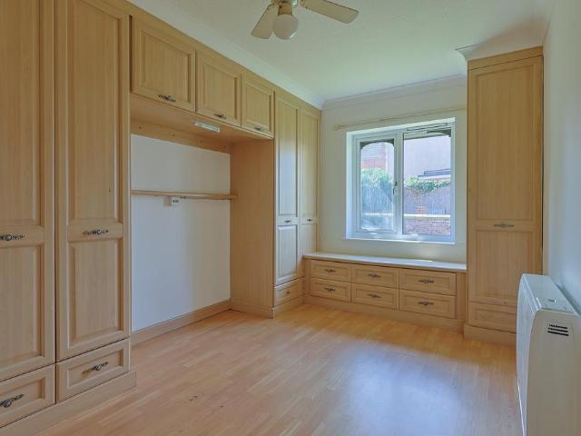 Flat for sale in Pachesham Park, Surrey