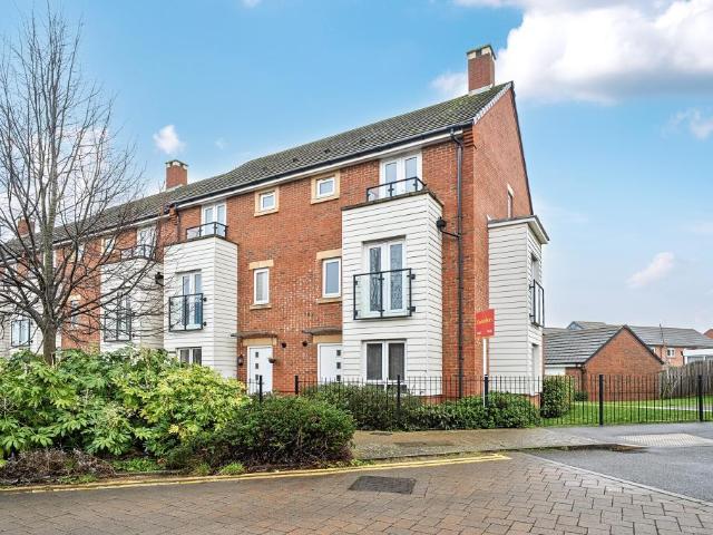 Flat for sale in Berrick Salome, Oxfordshire