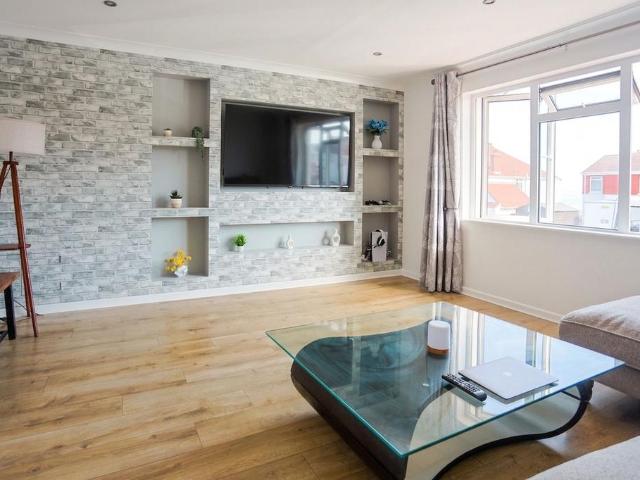 Flat for sale in St. Lawrence, Ventnor