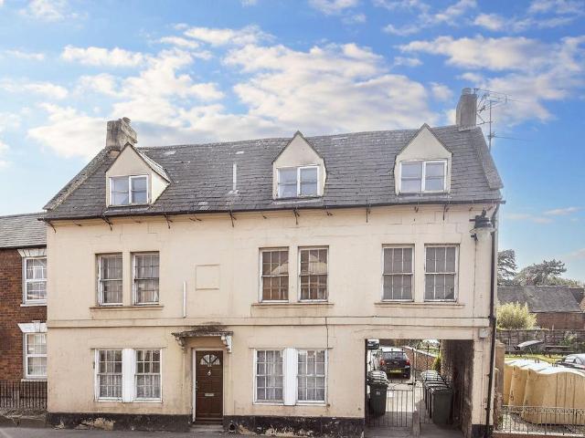 Flat for sale in Bengeworth, Crookhill