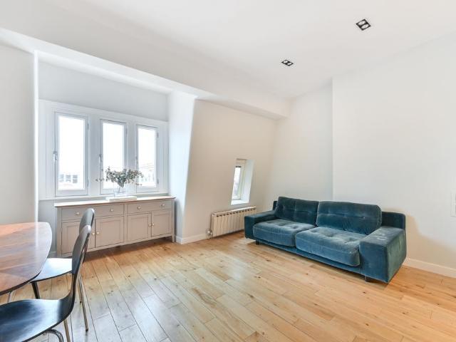 Flat for sale in Bayswater, Greater London