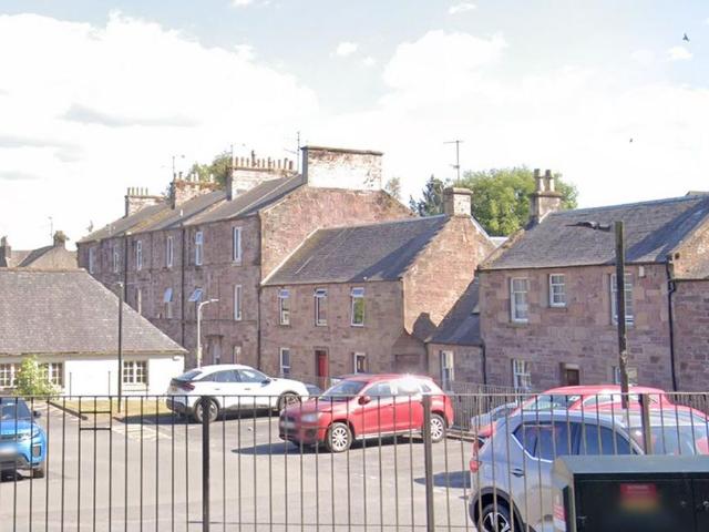 Flat for sale in Maybole, Scotland